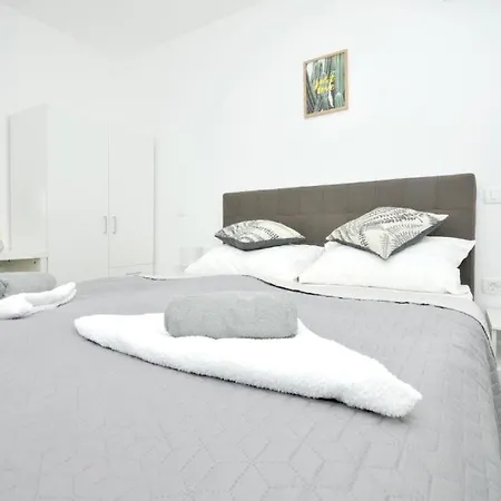 Apartment Carolina Trogir